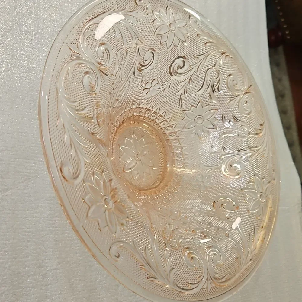 Vintage Indiana Pink Glass Bowl Floral Lace Pattern 11